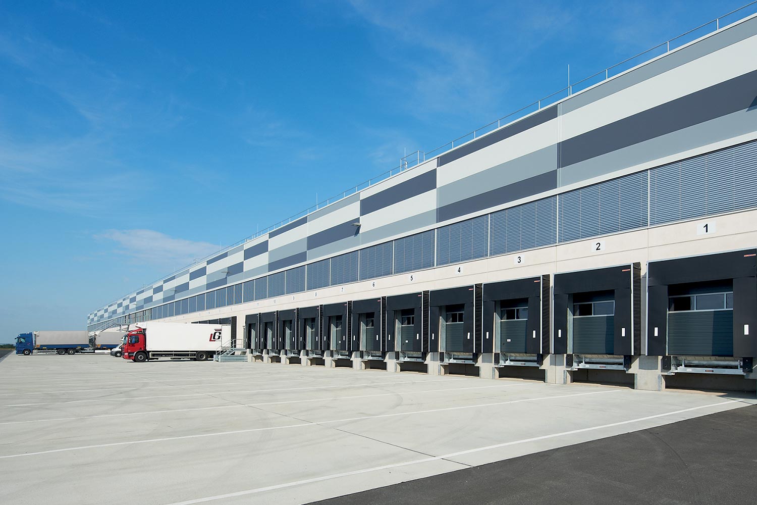 Service Specialists for garage doors, gates, automatic openers and remotes - Gallery 17